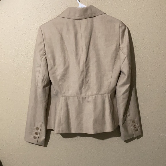 Blazer - Picture 2 of 3